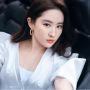 Berpapasan dengan Fans saat Belanja, Sikap Liu Yifei Jadi Sorotan
