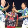 Saat Korban Tragedi Kanjuruhan Bertambah, Ekspresi Semringah Presiden FIFA dan PSSI Main Sepak Bola Dikecam