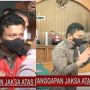 Warganet Soroti Gaya Ferdy Sambo Pakai Batik Sampai Salaman di Persidangan: Kayak Kondangan!