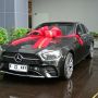 Kejutan Lamaran Saat Ultah, Segini Harga Mercedes Benz C-Class Milik Kiky Saputri