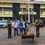 12 Bal Ganja yang Diamankan dari Bandara Sultan Iskandar Muda Dibakar