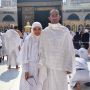 Penampilannya Berhijab Jadi Sorotan, 5 Potret Najwa Shihab Umrah