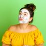 3 Scrub Wajah dari Bahan Alami yang Tidak Bikin Iritasi