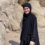 Pakai Cadar Bikin Pangling, 5 Momen Umrah Syifa Hadju