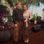 Foto Bareng BCL  di Acara Pernikahan Adik Sahabat, Intip 5 Potret Dimas Beck Kenakan Baju Adat Jawa