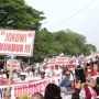 Gelar Long March ke Kawasan Istana, Massa GNPR Kompak Pekik: Mundur Jokowi Sekarang Juga!