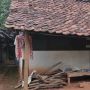Relawan Tzu Chi Susuri Rumah Warga Tanjung Pasir, Bagikan Kupon Beras untuk Keluarga Prasejahtera