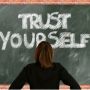Bukan Sekadar Motivasi! Ini Cara Realistis Tingkatkan Percaya Diri dari Nol