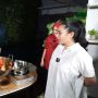 Akurnya Bikin Adem, Begini Cara Nagita Slavina dan Mama Rieta Traktir Semua Karyawan RANS Entertainment