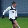 Acungkan Jari Tengah ke Fans West Ham, Kalvin Phillips Dibela David Moyes
