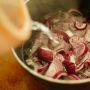 Manfaat Onion Water, Ternyata Ini Rahasia Rambut Sehat Cardi B