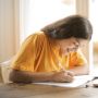 3 Cara untuk Mengingat Tugas Sekolah Lebih Mudah, Buat To do List Segera