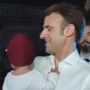 Viral Momen Presiden Emmanuel Macron Gendong Bayi Warga di Bali, Sang Ibu Kegirangan