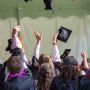 Jangan Salah Pilih! Ini 6 Ide Kado Wisuda untuk Orang yang Kamu Sayang
