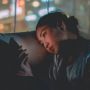 4 Hal yang Perlu Kamu Lakukan agar Tidak Stalking Media Sosial Mantan