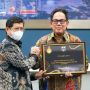 Kelola Kearsipan untuk Mempermudah Akses, Bank DKI Diganjar Penghargaan dari Pemprov