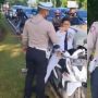Pelajar Ini Marah Hingga Lontarkan Makian Usai Ditegur Polisi Tak Pakai Helm Saat Berkendara