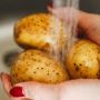 Jangan Hanya Dimakan! Ini 5 Manfaat Menggunakan Kentang untuk Kecantikan