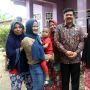 Pastikan Tepat Sasaran, Menteri ATR/Kepala BPN Terjun Langsung Serahkan Sertipikat ke Rumah Warga di Kab. Gowa