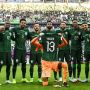 Menyentuh, Timnas Arab Saudi Berikan Penghormatan ke Yasser Al Shahrani yang Alami Cedera