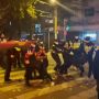 Aksi Protes Pembatasan COVID-19 di China dan Penangkapan Jurnalis, Ribuan Massa Turun ke Jalan