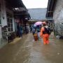 Hujan Deras Sungai-sungai Meluap, Ratusan Rumah Warga Jember Terendam Banjir