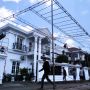 Jelang Hari H Menikah dengan Kaesang Pangarep, Lokasi Kediaman Erina Gudono Sudah Dipasang Tenda hingga CCTV