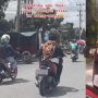Ngeri! Pemotor Emak-emak Todongkan Pisau ke Orang di Jalanan Pekanbaru