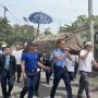 Derai Tangis Iringi Pemakaman Jenazah Lord Rangga di Brebes