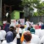 Bagi-bagi Sembako, Komunitas Sopir Truk di Jakarta Berharap Ganjar Mampu Tingkatkan Kesejahteraan