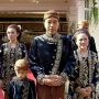 Momen Jan Ethes Pungut Uang Recehan yang Disebar Iriana Saat Ngunduh Mantu Kaesang-Erina Disorot: Paling Semangat