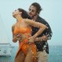 Shah Rukh Khan dan Deepika Padukone Beradegan Panas di Video Lagu Film Pathan