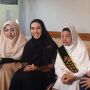 Ibunda Oki Setiana Dewi Berhasil Jadi Penghafal Alquran di Usia 58 Tahun