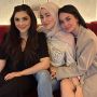 10 Potret Olla Ramlan Bersama Geng Sosialita, Serba Diterima Dilingkungan Manapun