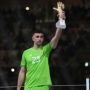 Emiliano Martinez Beli Anjing Belgian Malinois untuk Jaga Medali Piala Dunia 2022