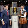Cantiknya Eksotis, 5 Potret Deepika Padukone Aktris India yang Membawa Trofi Piala Dunia 2022