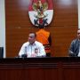 Main Perkara di MA, KPK Resmi Tahan Hakim Yustisial Edy Wibowo