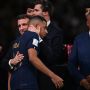 Momen Argentina Mengheningkan Cipta untuk Kylian Mbappe Sebelum Pesta Juara Piala Dunia 2022
