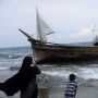 Menumpang Kapal Kayu, Puluhan Imigran Rohingya Kembali Terdampar di Aceh