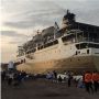 Ratusan Wisatawan yang Terjebak di Karimunjawa Sudah Tiba di Tanjung Emas