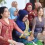 10 Momen Indah Permatasari Kembali Harmonis dengan Ibunya di Acara Lamaran Adik, Saling Berpegangan Tangan dengan Erat