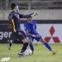 Momen Blunder Konyol Kiper Laos Berujung Gol Kemenangan Singapura di Piala AFF 2022