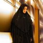 4 Potret Terbaru Inneke Koesherawati yang Makin Anggun Berhijab Syar'i
