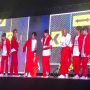 Fans Rela Hujan-hujanan Seharian Demi Nonton Konser Be The Sun, Seventeen Minta Carat Minum Obat Flu
