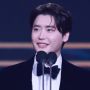 Selamat! Lee Jong Suk Kembali Memenangkan Daesang Setelah 6 Tahun di MBC Drama Awards