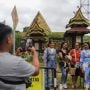 Jelang Perayaan Tahun Baru, TMII Dipadati Pengunjung