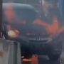 Detik-detik Mobil Honda Mobilio Tiba-tiba Terbakar Di Pintu Tol Becakayu, Videonya Viral