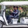 Ajak Perdana Menteri Malaysia Keliling Kebun Raya Bogor, Presiden Joko Widodo Kemudikan Mobil Buggy