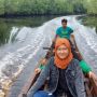 Melayani Masyarakat Sungai Guntung, Resti Jadi Mantri BRI yang Tangguh