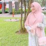 Larissa Chou Pamer Foto Bareng Ikram Rosadi dan Yusuf Usai Resmi Menikah Lagi: Kuatkan Pundakmu Ya, Aku Tidak Sendirian